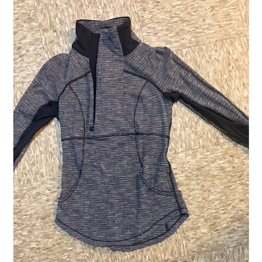 Lululemon Pullover - Picture 4 of 6